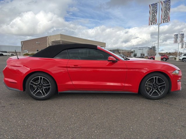 Used 2020 Ford Mustang Premium image 2