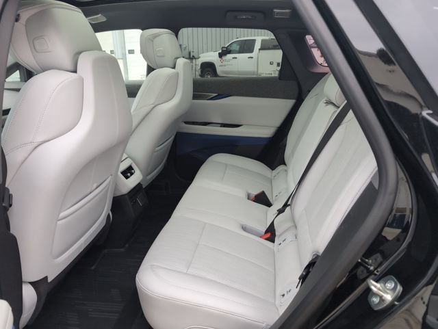 New 2026 Cadillac Optiq Sport 2 image 9