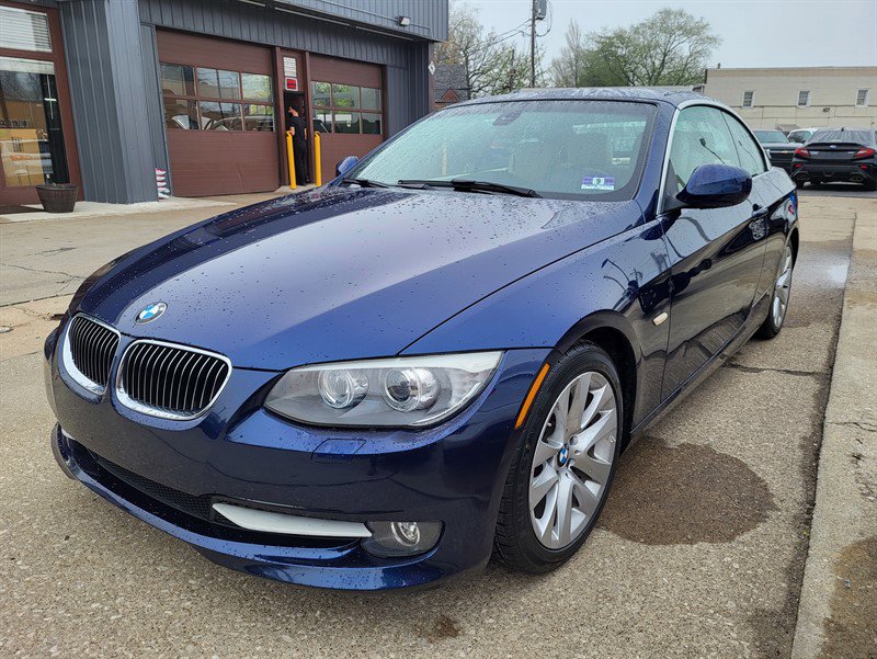 Used 2013 BMW 328i Convertible image 3