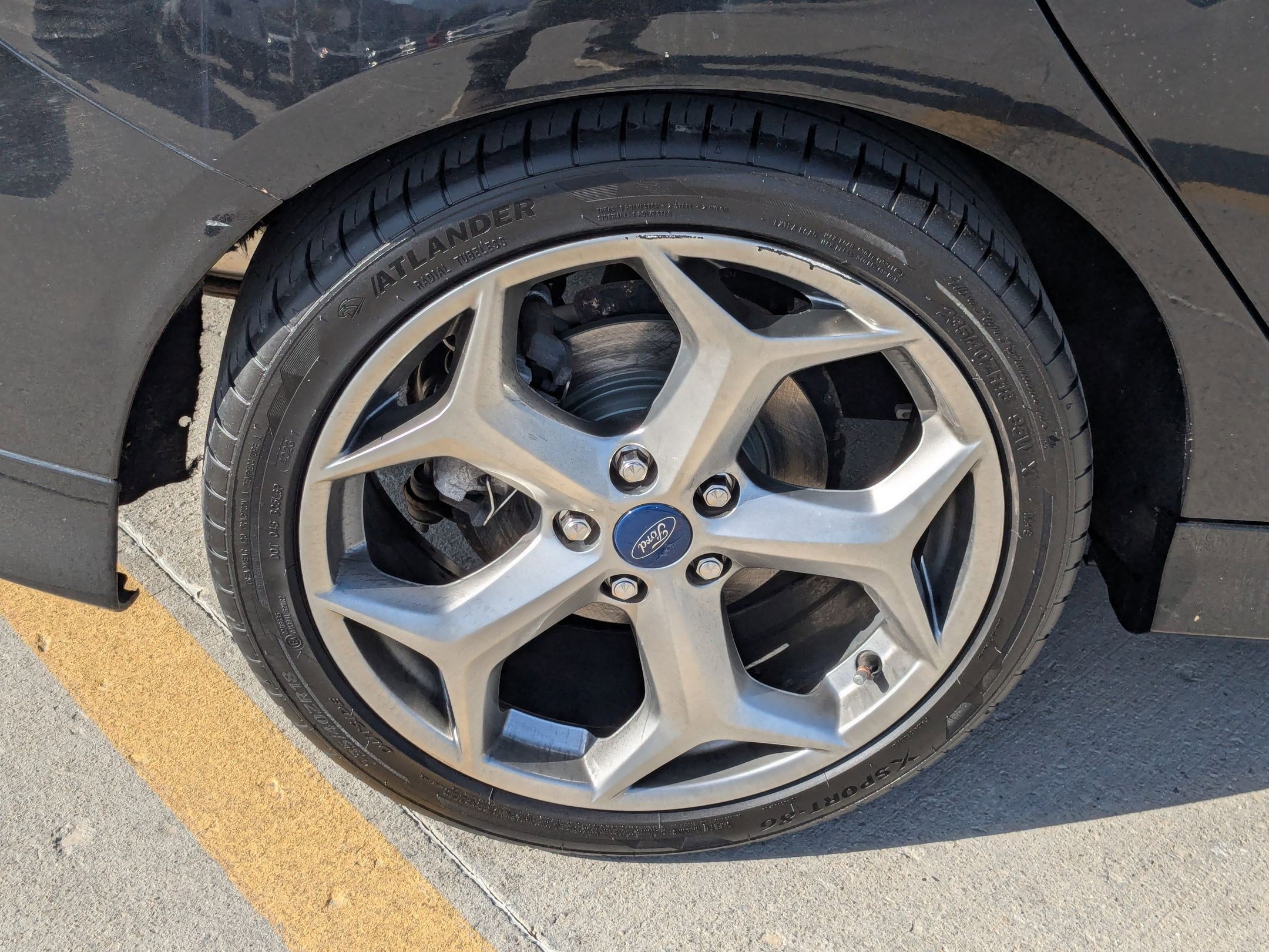 Used 2017 Ford Focus ST image 12