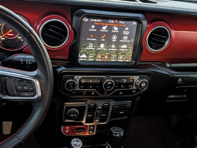 Used 2023 Jeep Gladiator Rubicon w/ LED Lighting Group AWD/4WD image 14