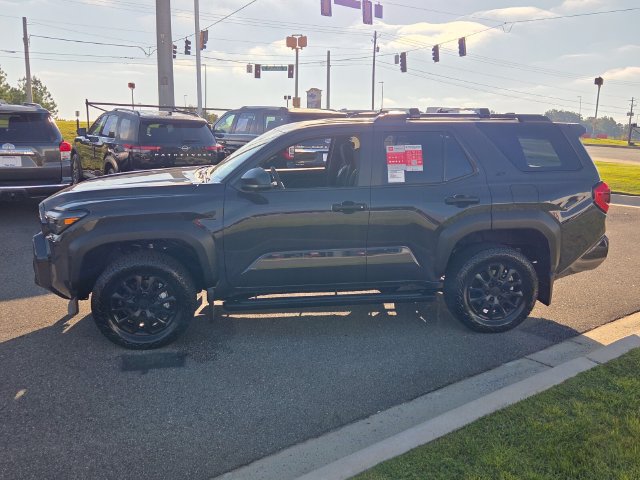 New 2026 Toyota 4Runner SR5 AWD/4WD image 4