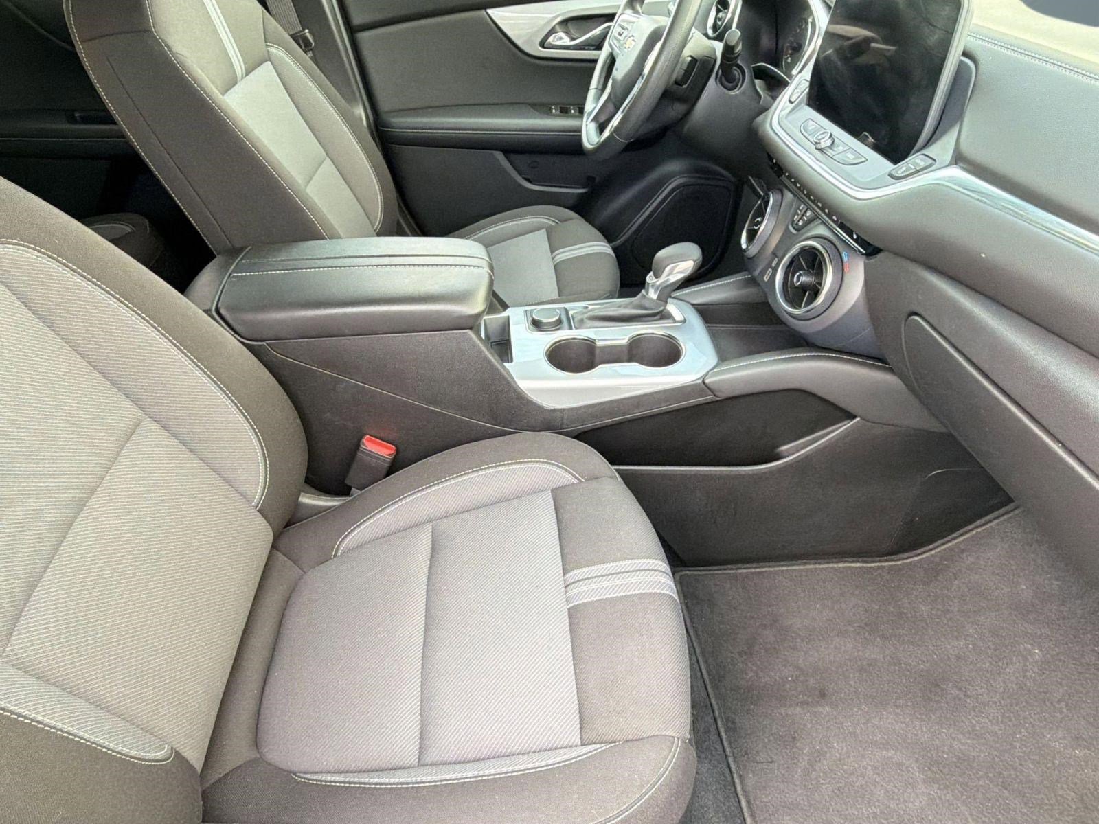 Used 2025 Chevrolet Blazer LT FWD image 35