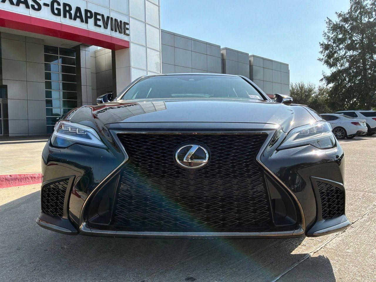 Used 2023 Lexus LS 500 F Sport w/ Cold Weather Package (CK) RWD image 3