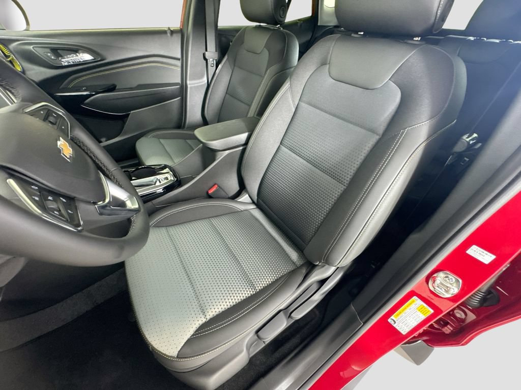 New 2026 Chevrolet Trax LT w/ LT Convenience Package FWD image 12