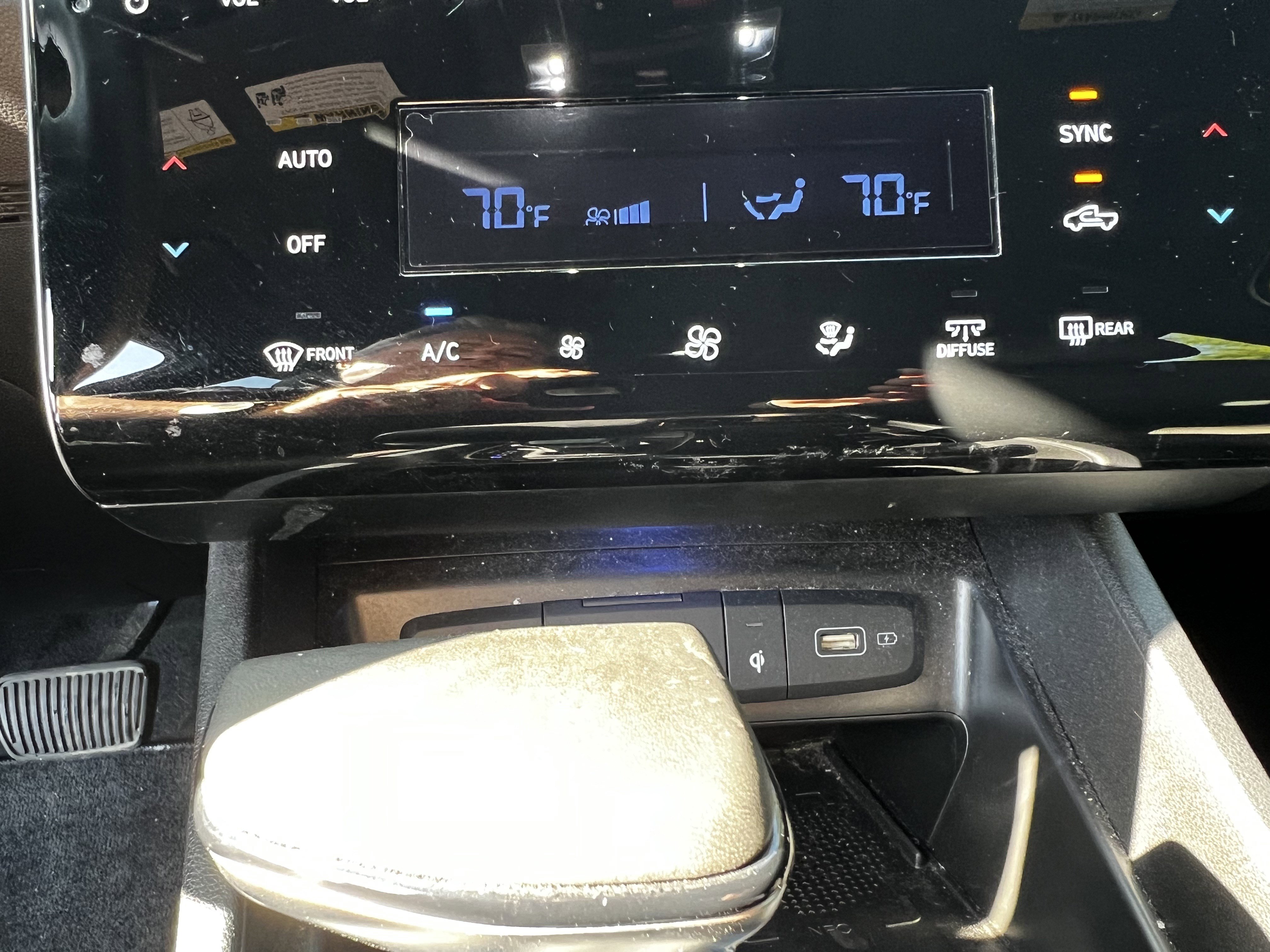 Used 2023 Hyundai Santa Cruz Limited image 26