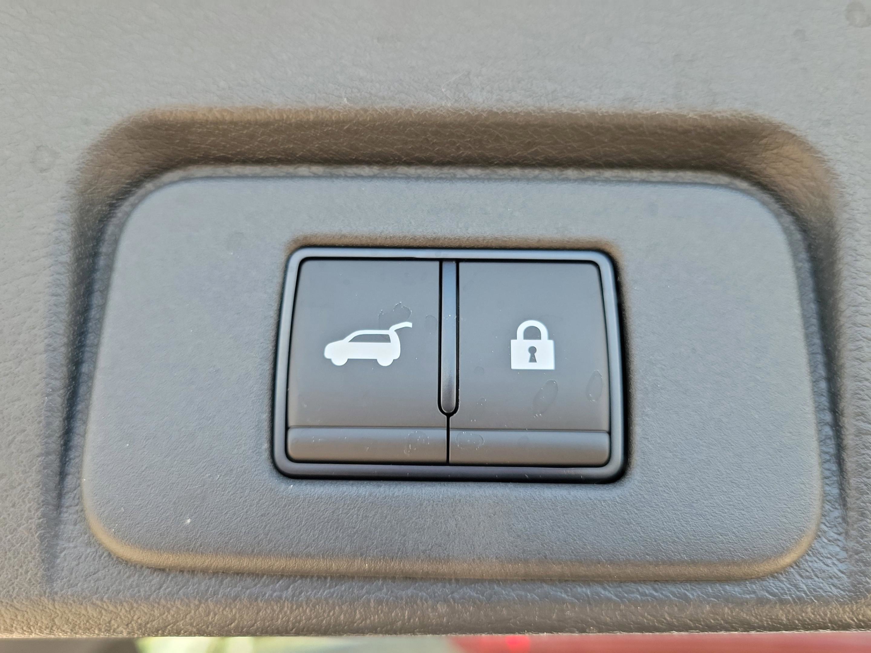 New 2026 Nissan Rogue SV FWD image 9