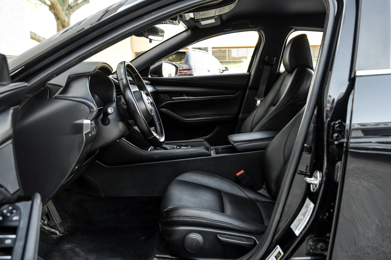 Used 2024 MAZDA MAZDA3 s FWD image 3