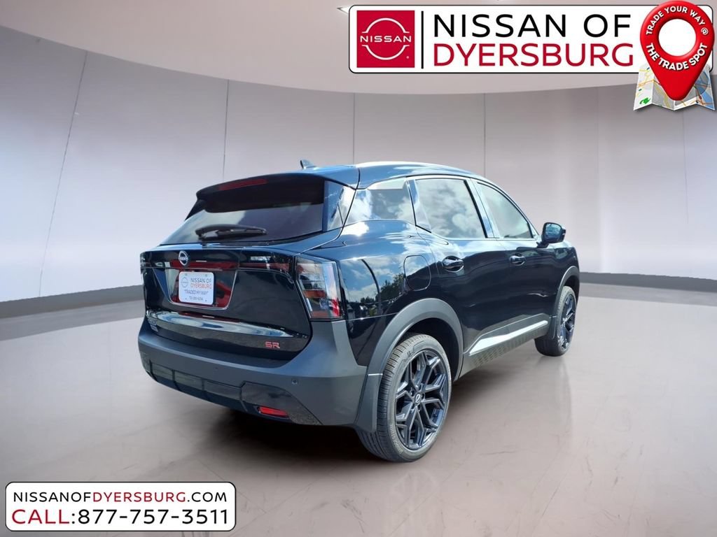 New 2026 Nissan Kicks SR w/ SR Premium Package FWD image 3