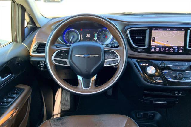 Certified 2019 Chrysler Pacifica Limited image 6