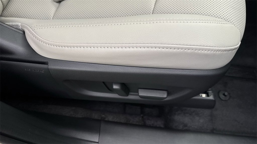 New 2025 MAZDA CX-70 Plug-In Hybrid w/ Premium Pkg image 46