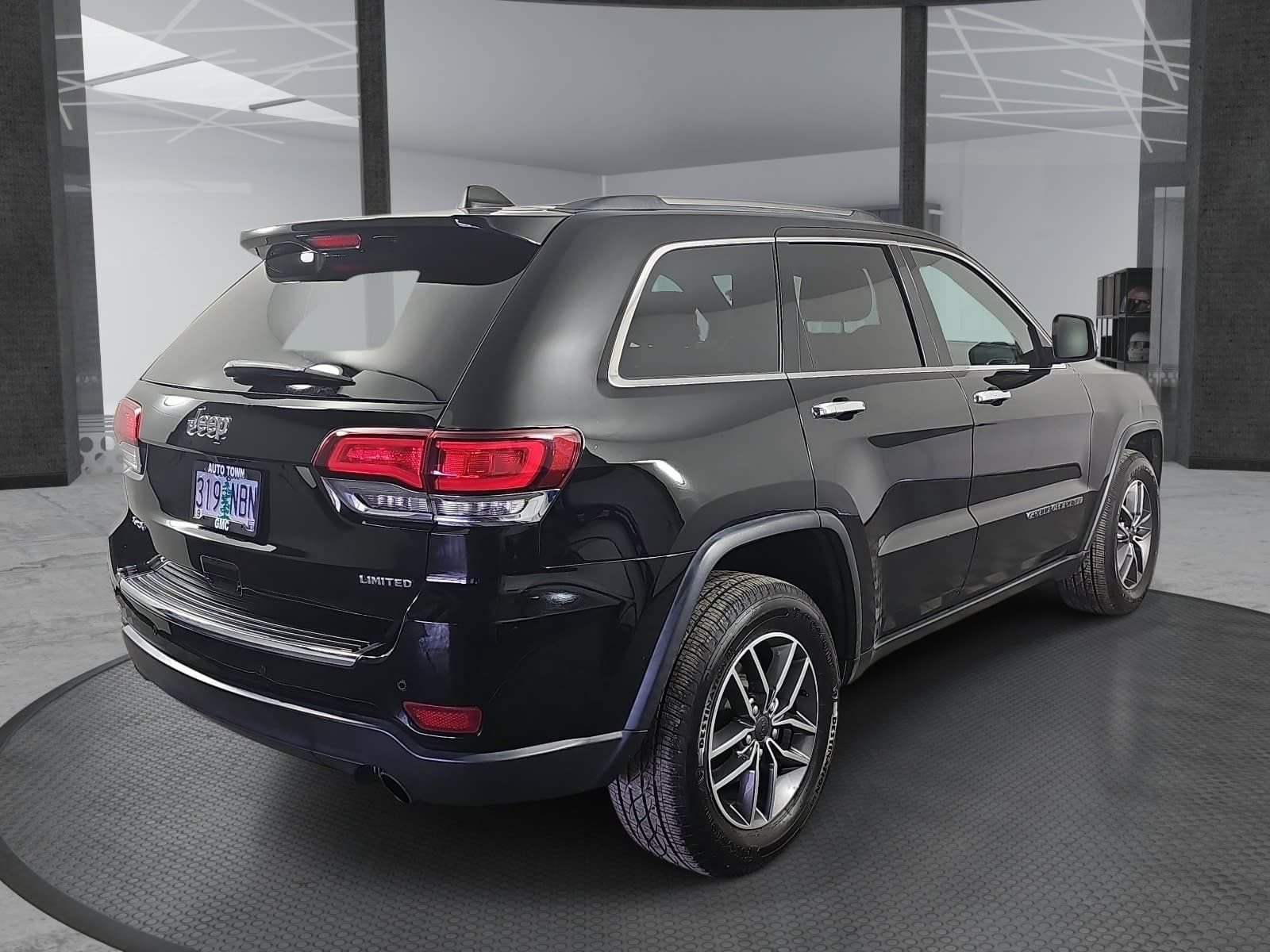 Used 2020 Jeep Grand Cherokee Limited AWD/4WD image 5