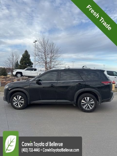 Used 2025 Nissan Pathfinder SL image 7