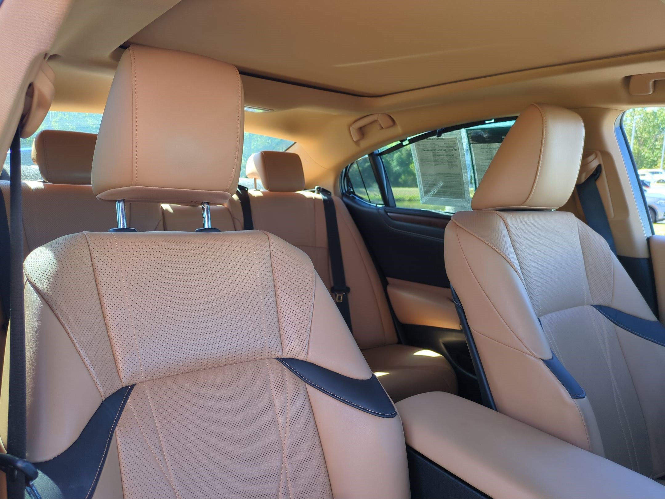 Used 2023 Lexus ES 350 Ultra Luxury w/ Accessory Package (Z2) FWD image 33