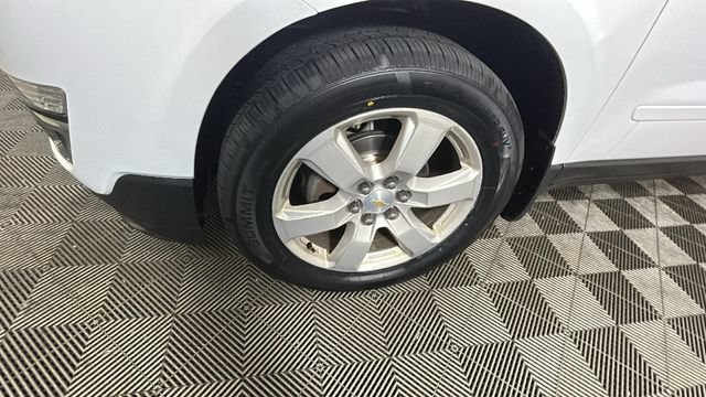 Used 2017 Chevrolet Traverse LT w/ Style and Technology Package AWD/4WD image 9