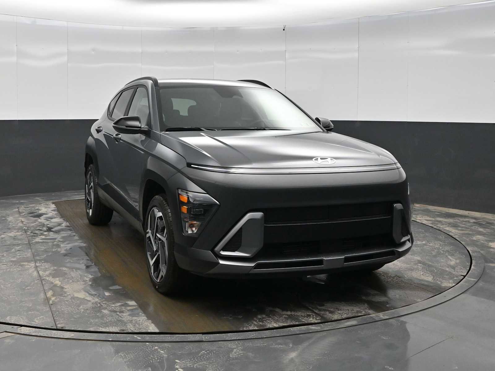 New 2026 Hyundai Kona SEL Premium image 2