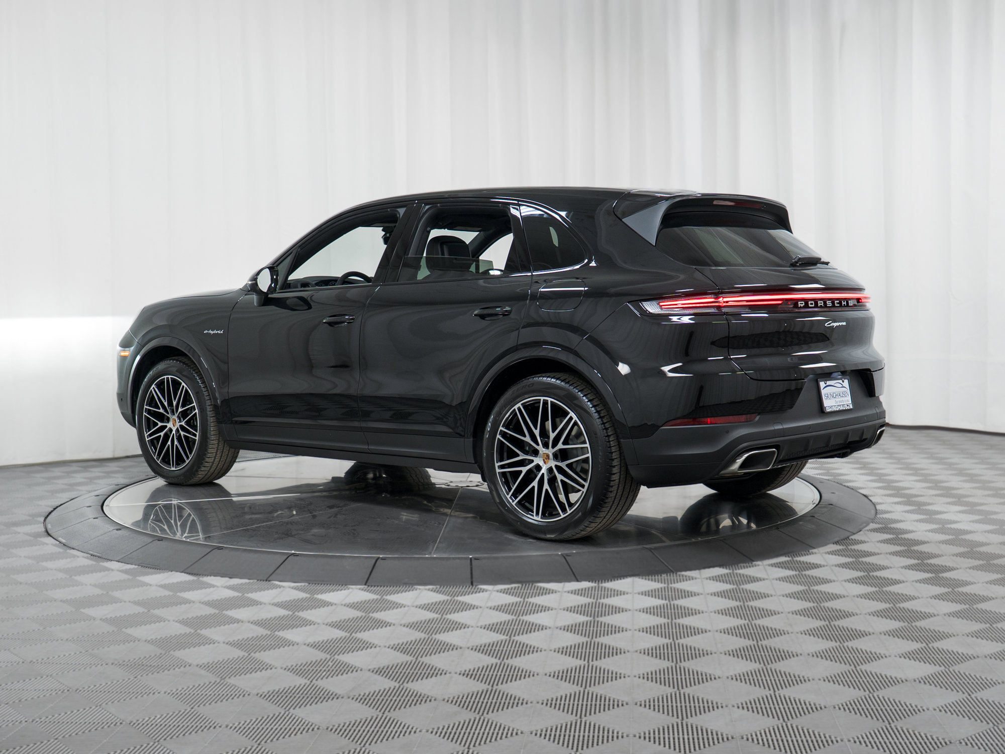 New 2026 Porsche Cayenne E-Hybrid image 32