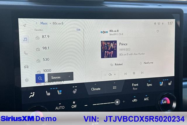 Used 2024 Lexus GX 550 w/ Accessory Package (31) AWD/4WD image 34