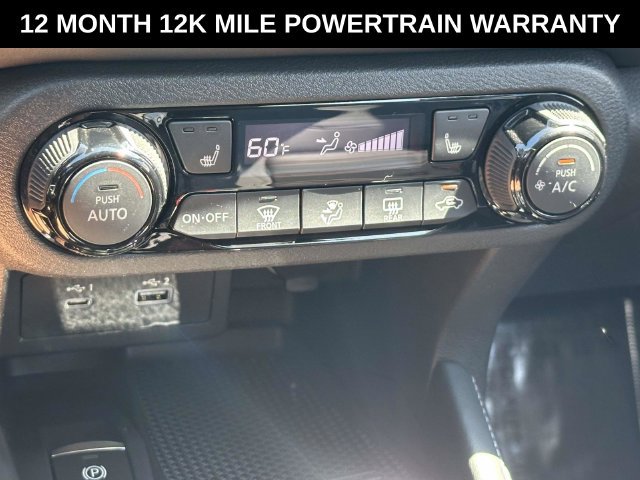 Used 2023 Nissan Kicks SR w/ SR Premium Package FWD image 22