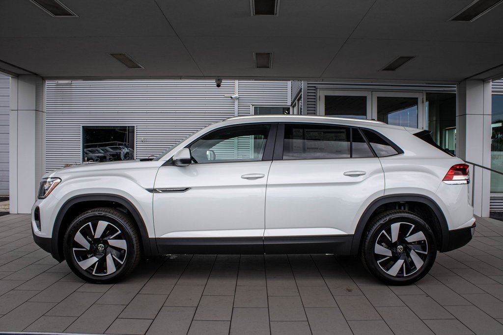 New 2026 Volkswagen Atlas Cross Sport SE image 11