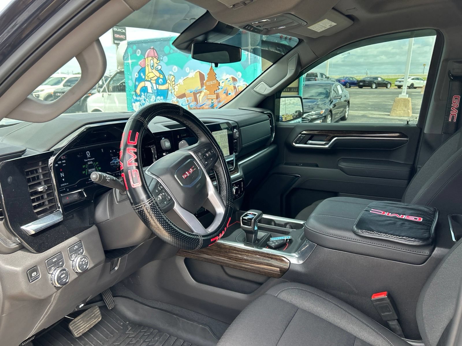 Used 2025 GMC Sierra 1500 Elevation AWD/4WD image 13