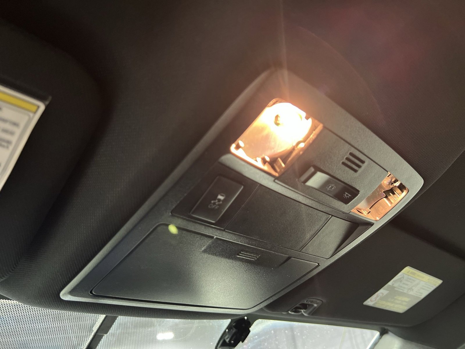 Used 2016 Toyota Tacoma TRD Sport w/ Towing Package image 33