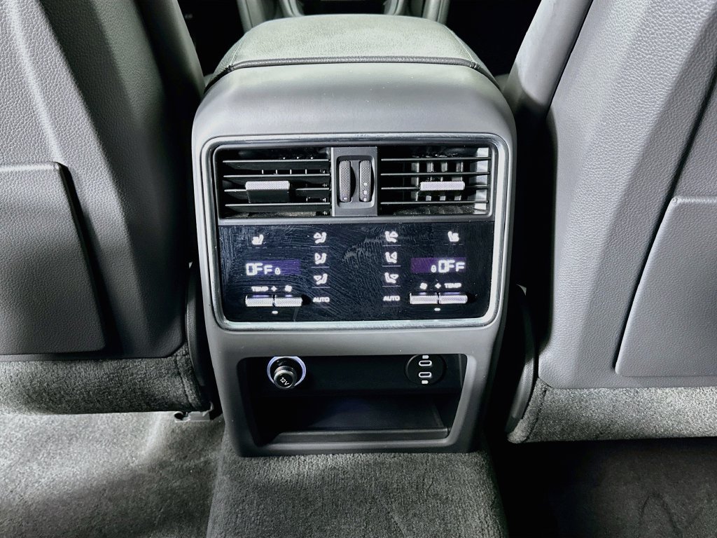 Used 2022 Porsche Cayenne S AWD/4WD image 26