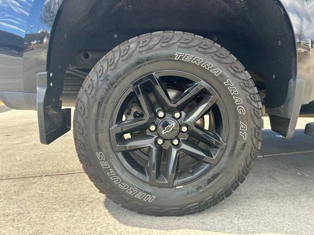 Used 2020 Chevrolet Silverado 1500 LT Trail Boss image 30