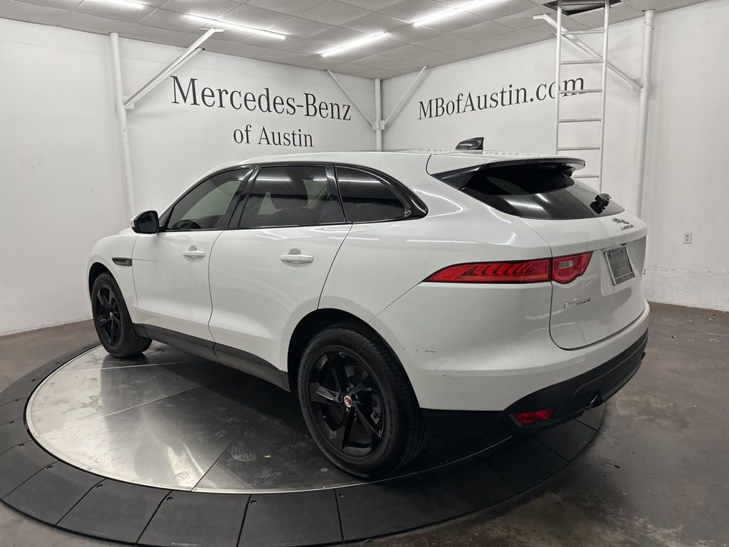 Used 2020 Jaguar F-PACE Premium image 5