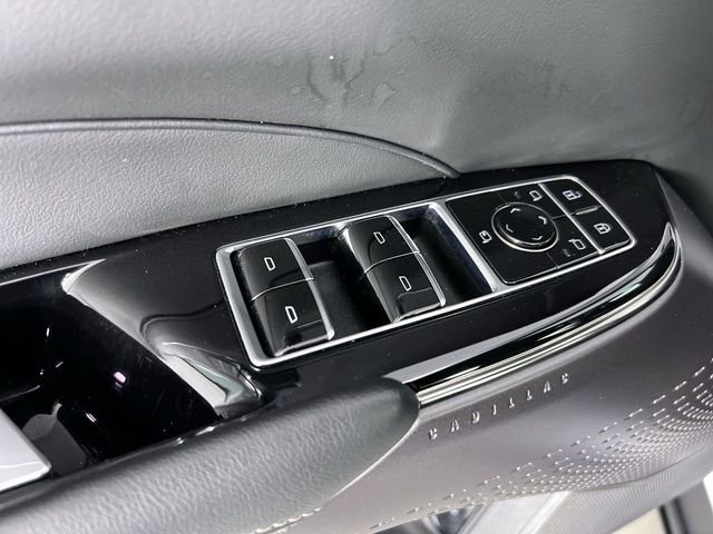 Used 2024 Cadillac Lyriq Sport image 24
