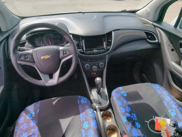 Used 2021 Chevrolet Trax LT w/ LT Convenience Package AWD/4WD image 15
