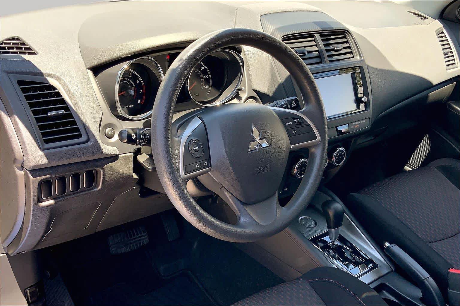 Used 2019 Mitsubishi Outlander Sport ES FWD image 18