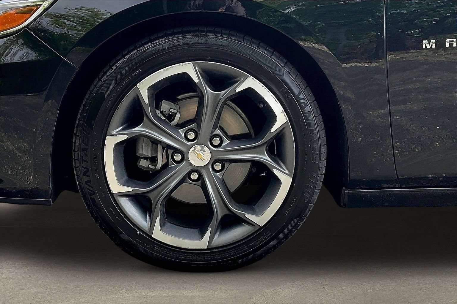 Used 2022 Chevrolet Malibu LT FWD image 32