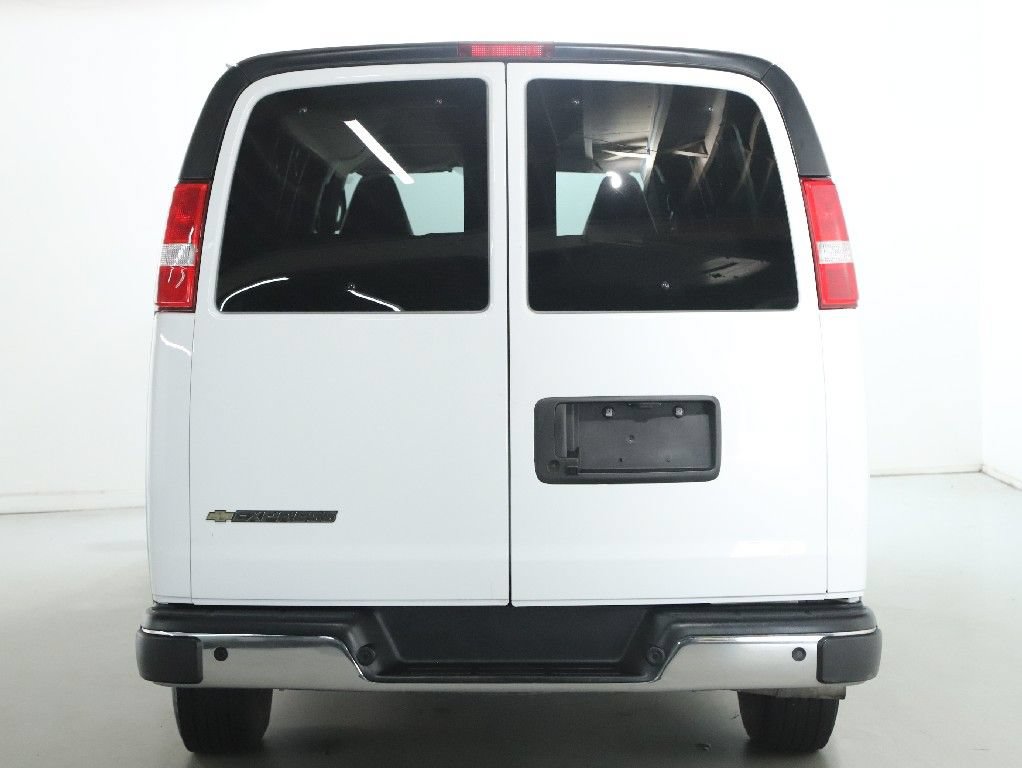 Used 2025 Chevrolet Express 3500 LT w/ LT Preferred Equipment Group RWD image 40