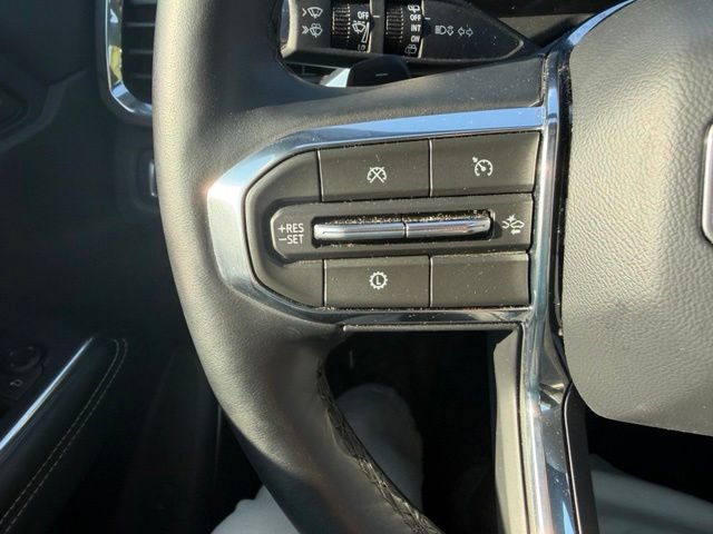 Certified 2026 GMC Acadia Elevation w/ Elevation Premium Package FWD image 25