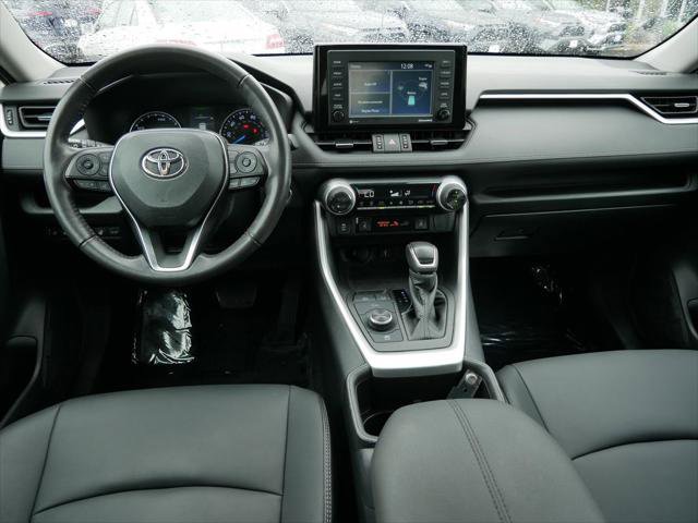Certified 2022 Toyota RAV4 XLE Premium AWD/4WD image 13