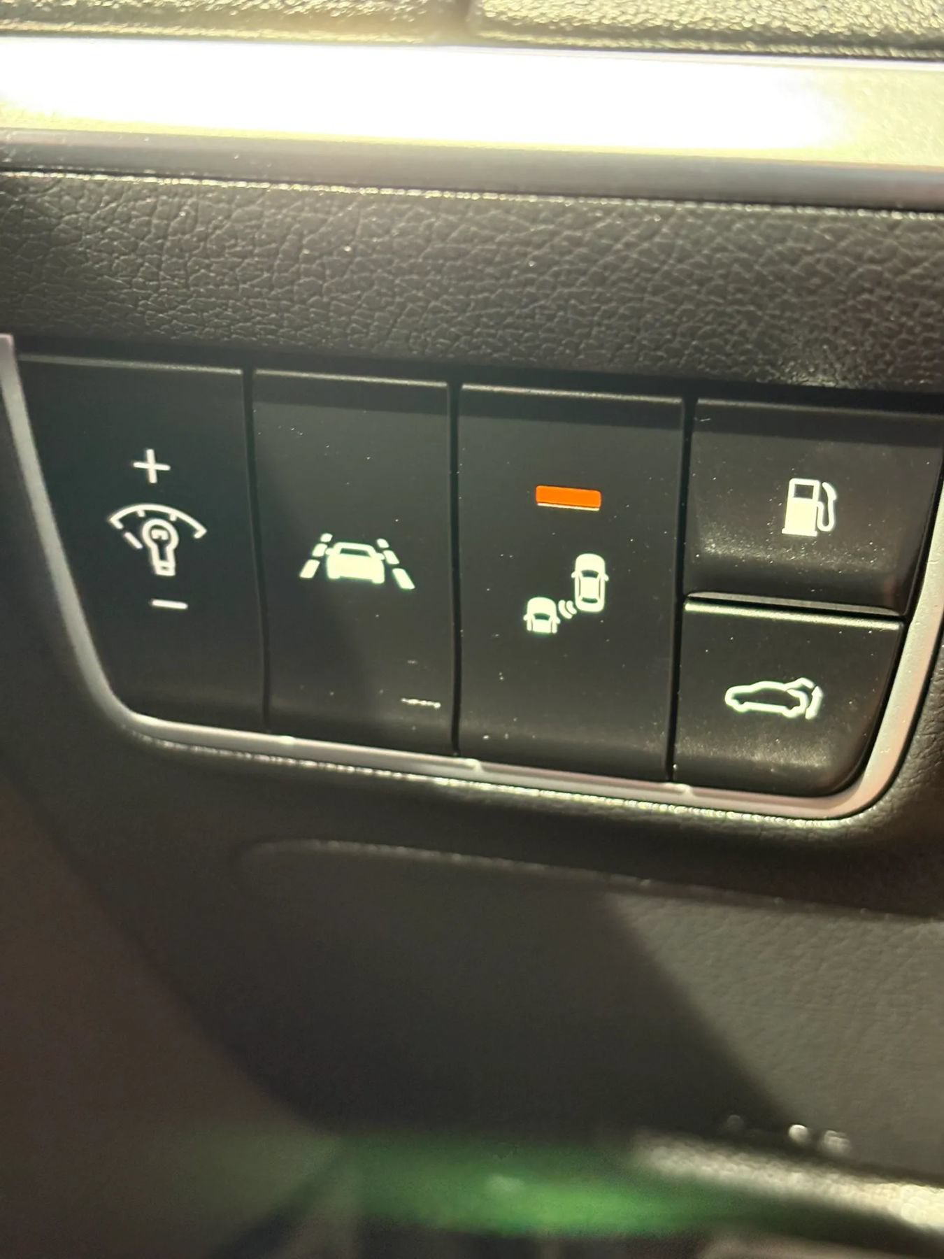 Used 2018 Kia Stinger GT2 RWD image 16