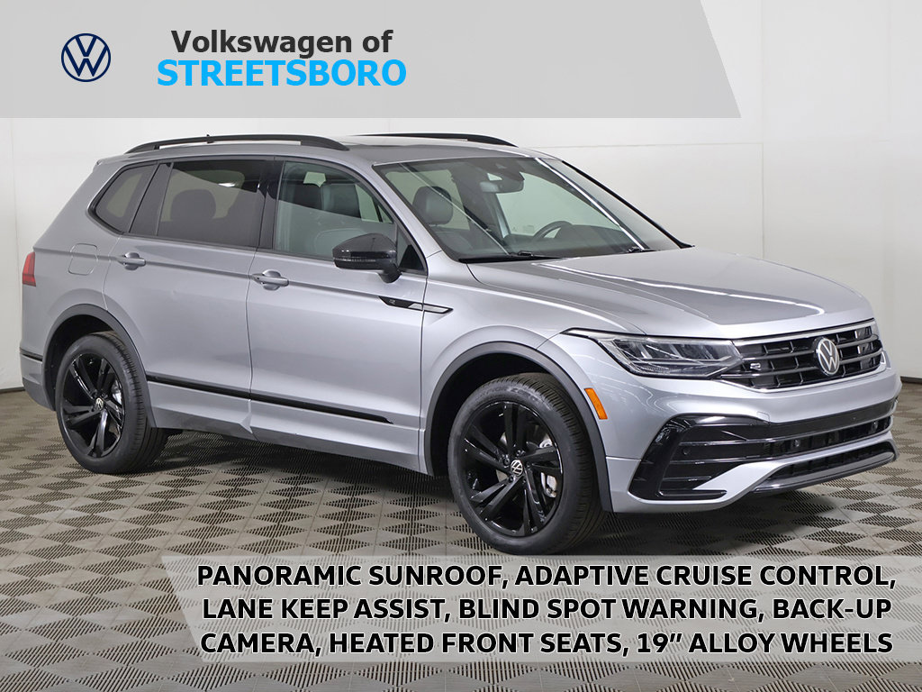 Used 2024 Volkswagen Tiguan SE R-Line AWD/4WD image 1