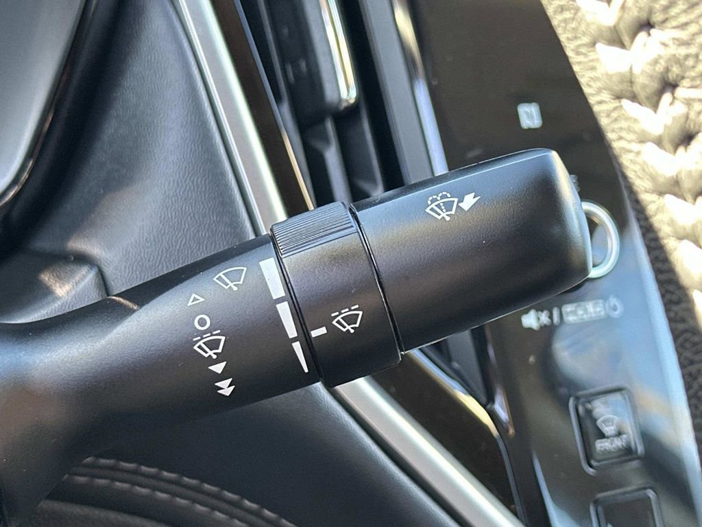 Used 2025 Subaru Legacy Premium image 19