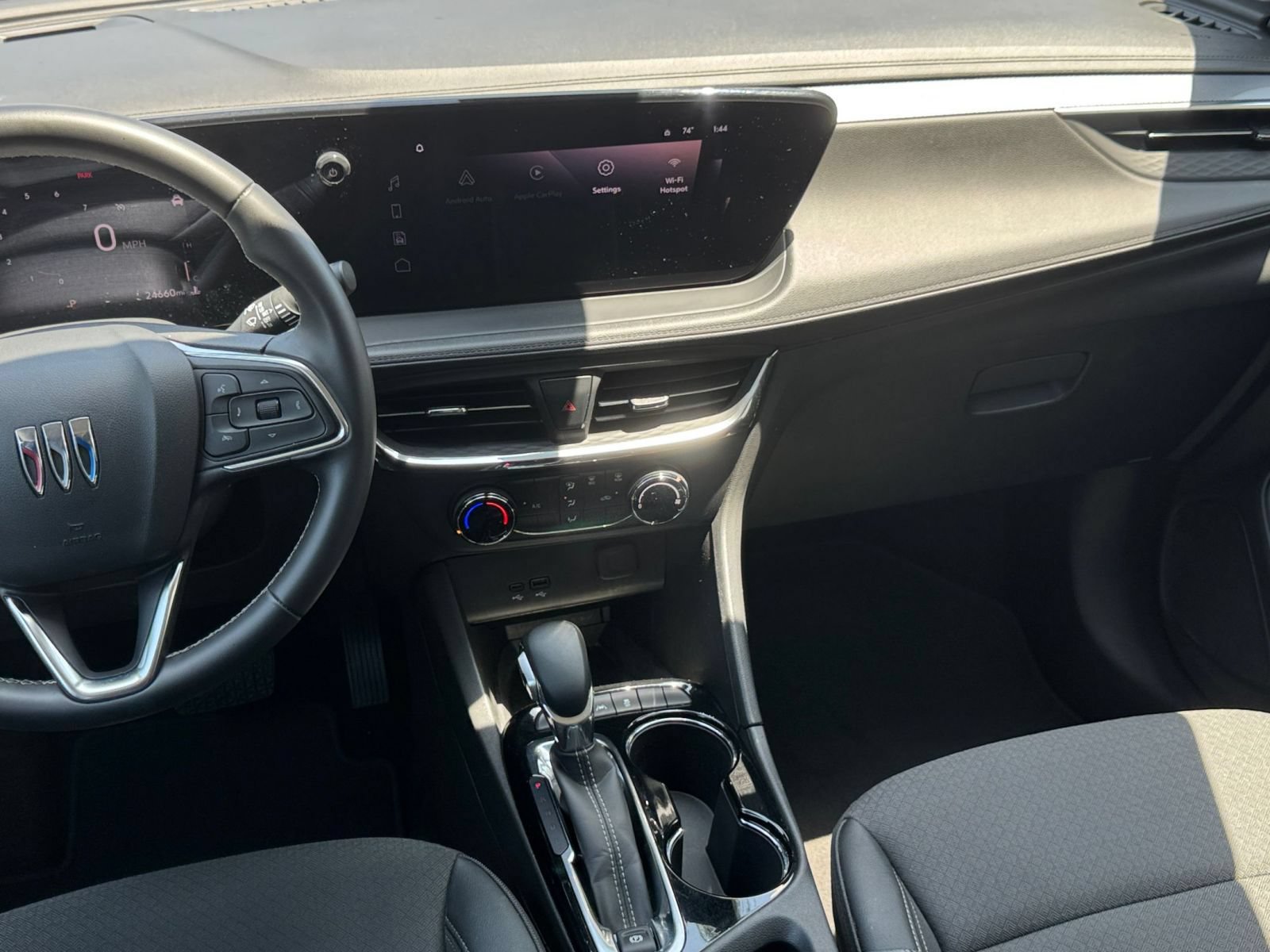 Used 2025 Buick Encore GX Preferred AWD/4WD image 19