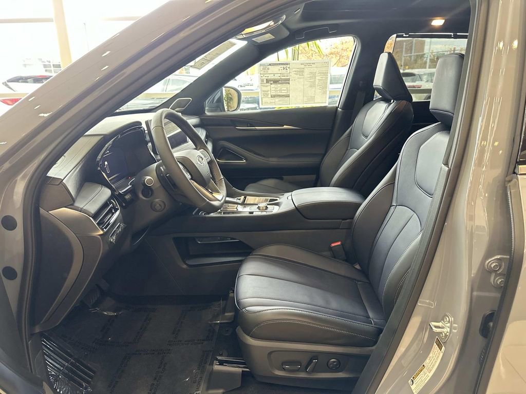 New 2026 INFINITI QX60 Sport w/ Dark Cargo Package image 9