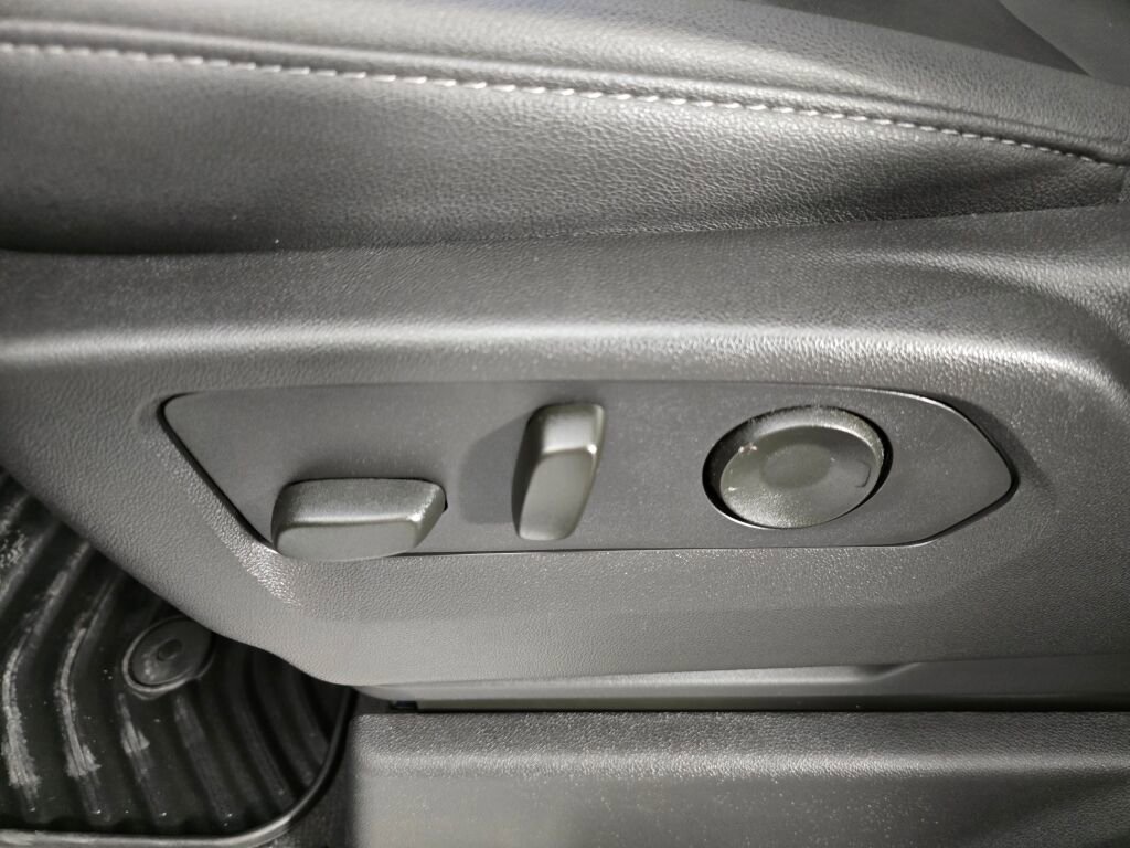 Used 2024 Chevrolet Silverado 1500 LTZ w/ Technology Package image 20