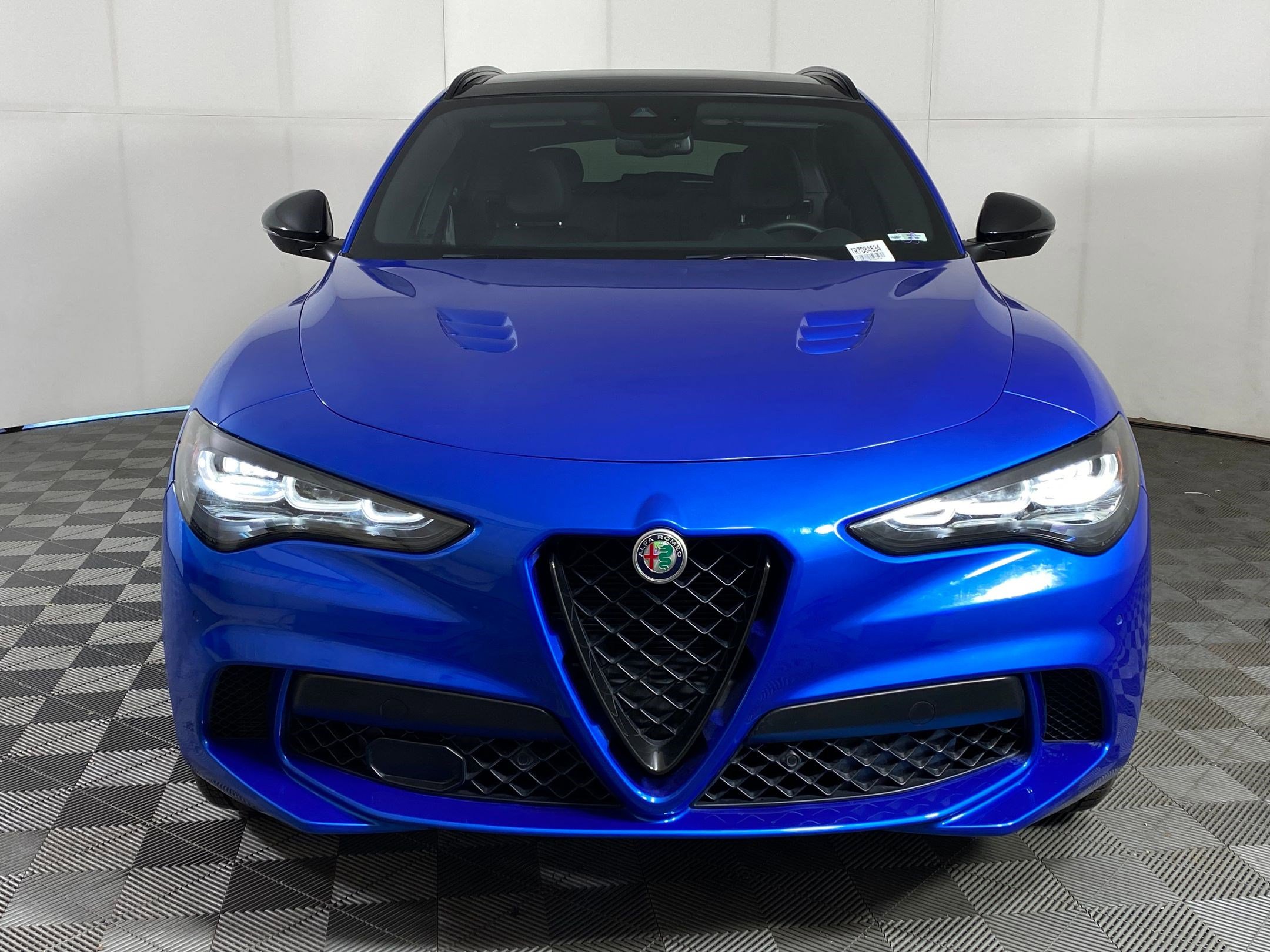 Used 2024 Alfa Romeo Stelvio Quadrifoglio w/ Active Assist Plus Package image 5