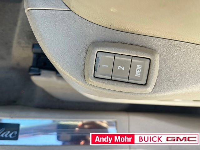 Used 2014 Cadillac SRX Luxury FWD image 16