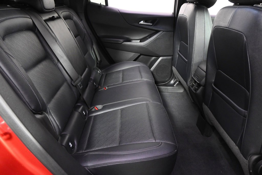 Used 2025 Chevrolet Equinox LT w/ Convenience Package II image 18