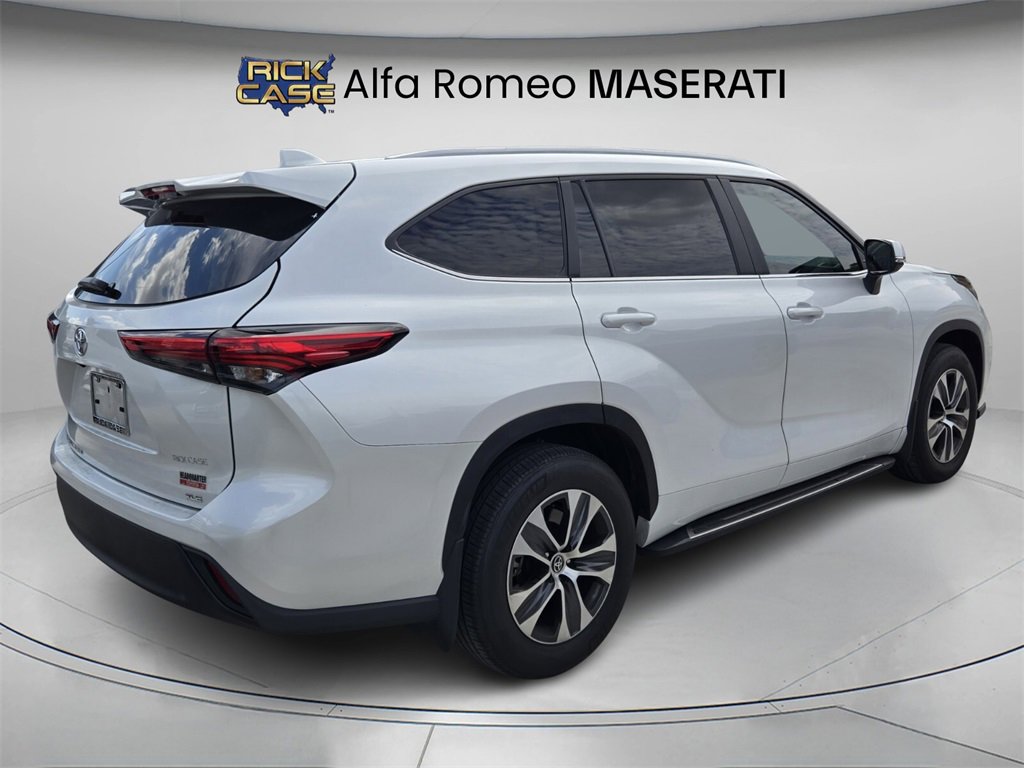 Used 2023 Toyota Highlander L image 5