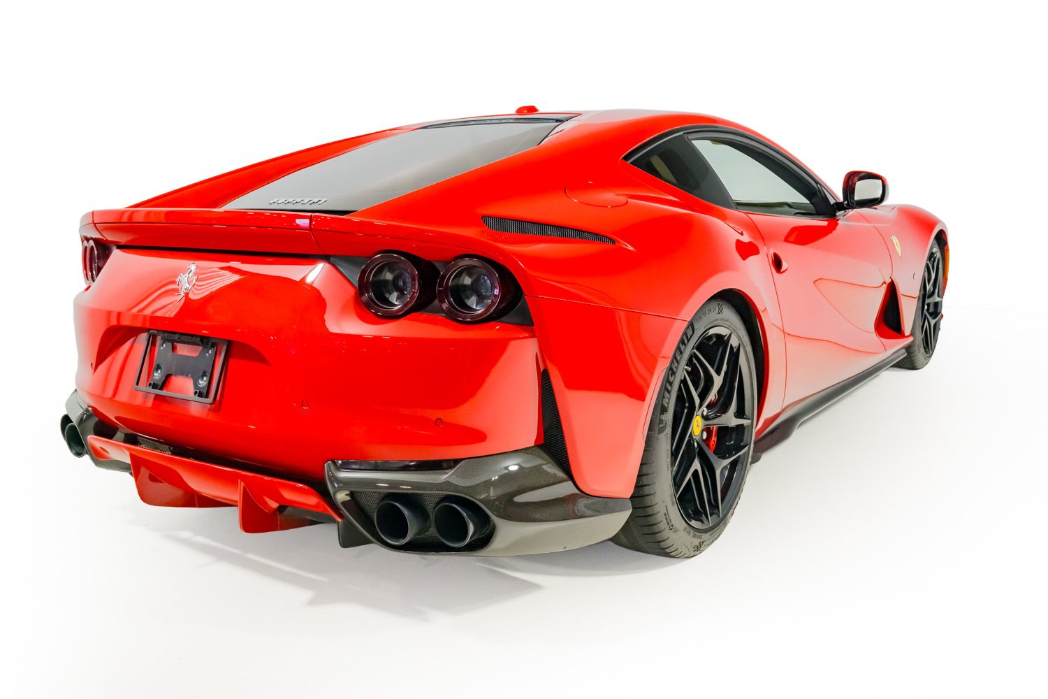 Used 2018 Ferrari 812 Superfast RWD image 9