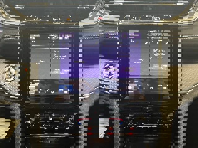 New 2025 Jeep Grand Cherokee Altitude image 23