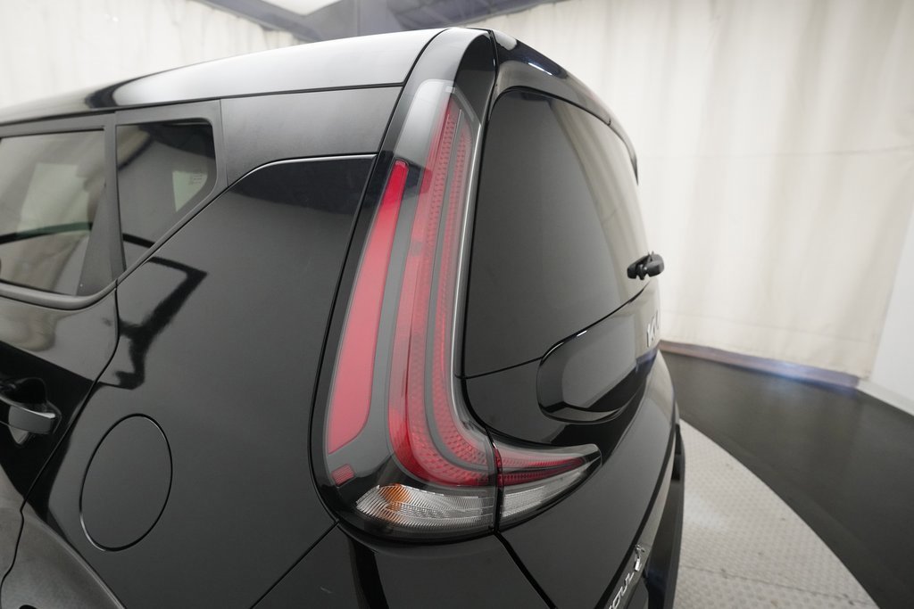 Certified 2023 Kia Soul LX w/ LX Technology Package image 30