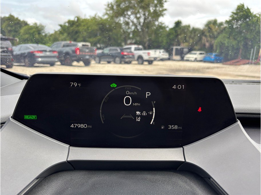 Used 2024 Toyota Prius XLE FWD image 23